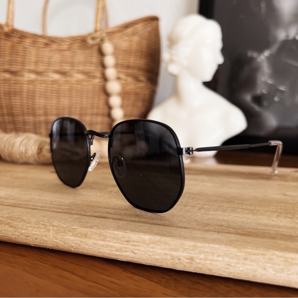 MATTE BLACK RIMMED SUNGLASSES #0308 - Picture 1 of 7